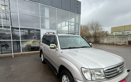 Toyota Land Cruiser 100 рестайлинг 2, 2004 год, 2 100 000 рублей, 13 фотография