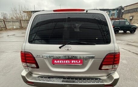 Toyota Land Cruiser 100 рестайлинг 2, 2004 год, 2 100 000 рублей, 7 фотография