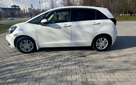 Honda Fit, 2020 год, 1 380 000 рублей, 6 фотография