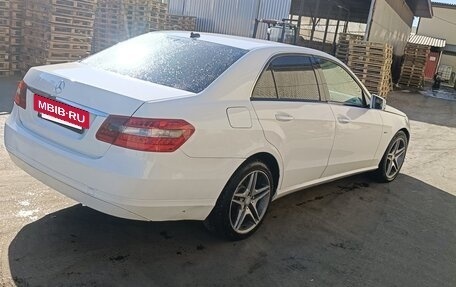 Mercedes-Benz E-Класс, 2010 год, 1 270 000 рублей, 2 фотография