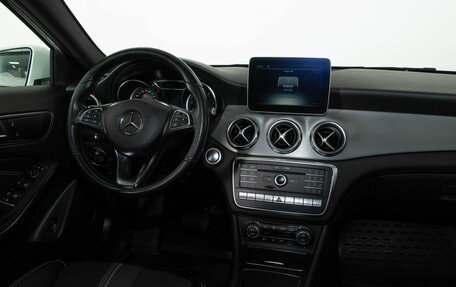 Mercedes-Benz GLA, 2019 год, 2 648 000 рублей, 14 фотография