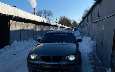 BMW 1 серия, 2006 год, 650 000 рублей, 3 фотография