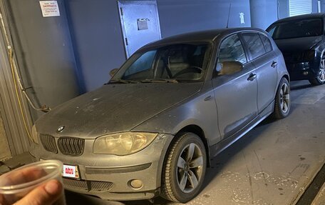 BMW 1 серия, 2006 год, 650 000 рублей, 22 фотография