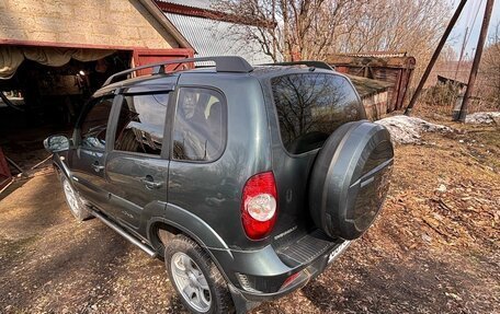 Chevrolet Niva I рестайлинг, 2011 год, 550 000 рублей, 5 фотография