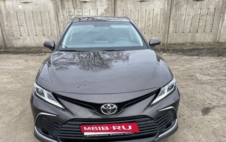 Toyota Camry, 2021 год, 4 070 000 рублей, 5 фотография