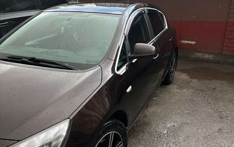 Opel Astra J, 2014 год, 1 000 000 рублей, 6 фотография