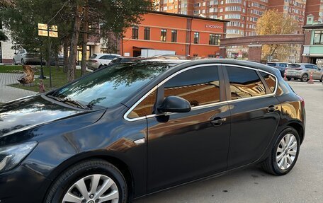 Opel Astra J, 2011 год, 680 000 рублей, 8 фотография