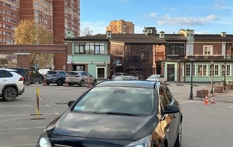 Opel Astra J, 2011 год, 680 000 рублей, 2 фотография