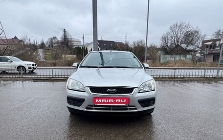 Ford Focus II рестайлинг, 2005 год, 400 000 рублей, 2 фотография