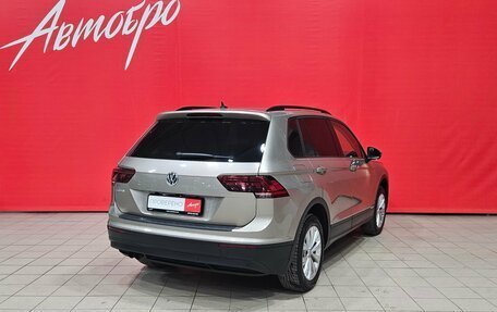 Volkswagen Tiguan II, 2019 год, 2 100 000 рублей, 5 фотография