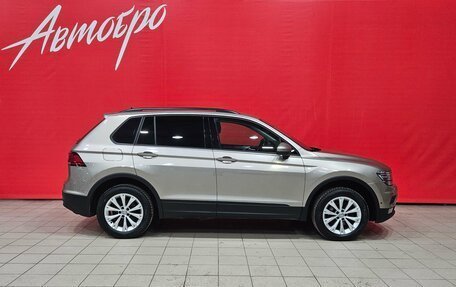 Volkswagen Tiguan II, 2019 год, 2 100 000 рублей, 6 фотография