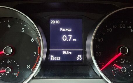 Volkswagen Tiguan II, 2019 год, 2 100 000 рублей, 10 фотография