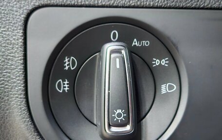 Volkswagen Tiguan II, 2019 год, 2 100 000 рублей, 17 фотография