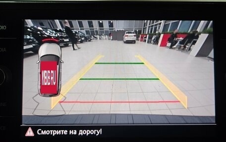 Volkswagen Tiguan II, 2019 год, 2 100 000 рублей, 15 фотография