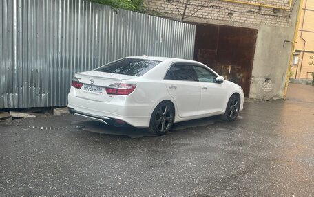 Toyota Camry, 2014 год, 1 700 000 рублей, 4 фотография