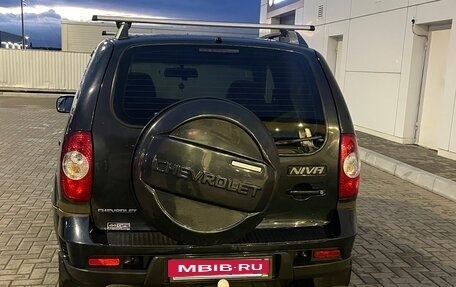 Chevrolet Niva I рестайлинг, 2012 год, 680 000 рублей, 4 фотография