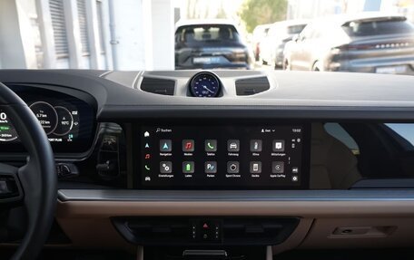 Porsche Cayenne III, 2025 год, 13 683 000 рублей, 18 фотография