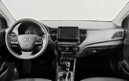 Hyundai Solaris II рестайлинг, 2021 год, 1 870 000 рублей, 5 фотография