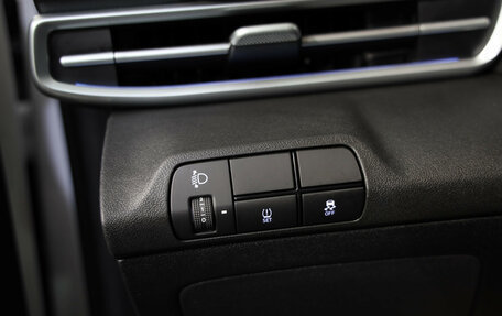 Hyundai Elantra, 2024 год, 2 099 000 рублей, 19 фотография