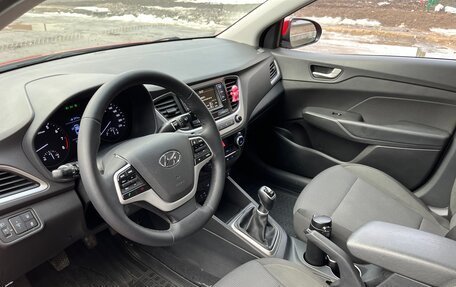 Hyundai Solaris II рестайлинг, 2017 год, 1 155 000 рублей, 11 фотография