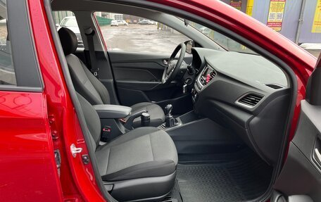 Hyundai Solaris II рестайлинг, 2017 год, 1 155 000 рублей, 13 фотография