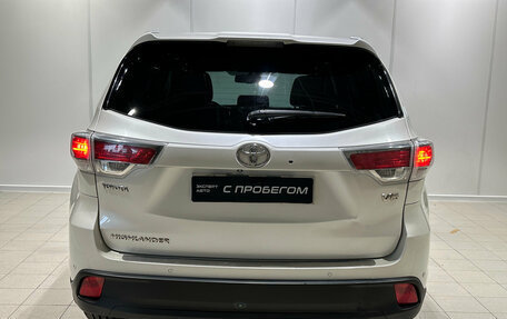 Toyota Highlander III, 2014 год, 2 570 000 рублей, 5 фотография