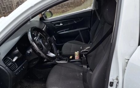 KIA Rio IV, 2018 год, 585 000 рублей, 7 фотография