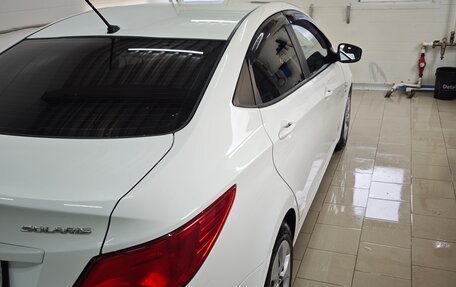 Hyundai Solaris II рестайлинг, 2015 год, 1 000 000 рублей, 11 фотография