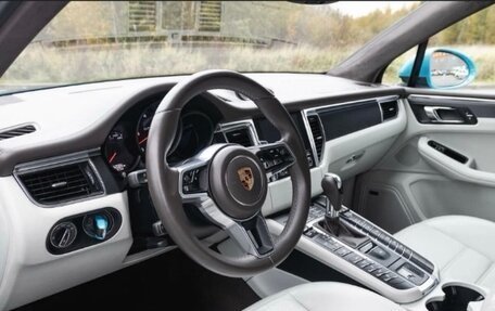 Porsche Macan I рестайлинг, 2016 год, 5 000 000 рублей, 2 фотография