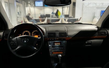 Toyota Avensis III рестайлинг, 2007 год, 890 000 рублей, 24 фотография