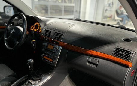 Toyota Avensis III рестайлинг, 2007 год, 890 000 рублей, 22 фотография