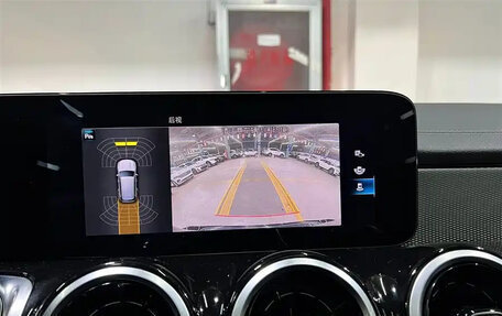 Mercedes-Benz GLB, 2021 год, 2 213 069 рублей, 10 фотография