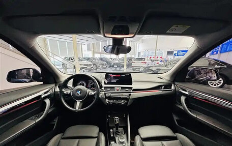 BMW X1, 2020 год, 2 100 000 рублей, 11 фотография