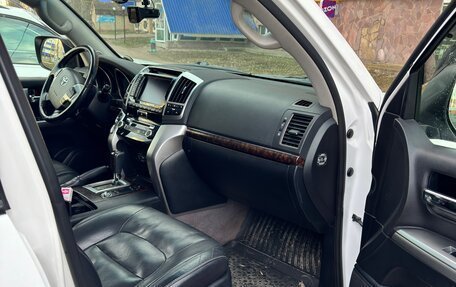 Toyota Land Cruiser 200, 2013 год, 3 890 000 рублей, 15 фотография