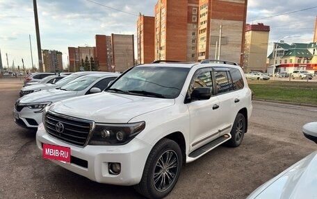 Toyota Land Cruiser 200, 2013 год, 3 890 000 рублей, 2 фотография
