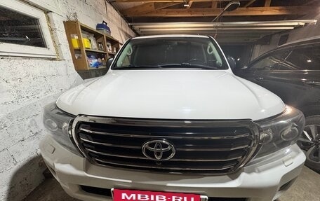 Toyota Land Cruiser 200, 2013 год, 3 890 000 рублей, 8 фотография