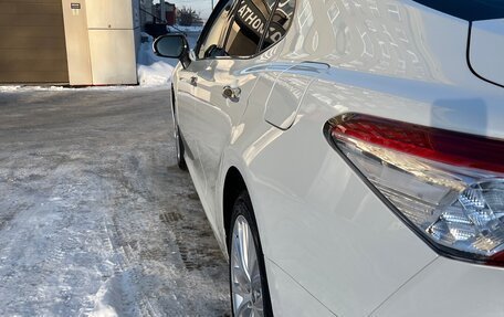 Toyota Camry, 2019 год, 2 940 000 рублей, 3 фотография