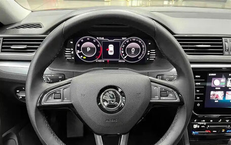 Skoda Superb III рестайлинг, 2022 год, 2 090 000 рублей, 7 фотография