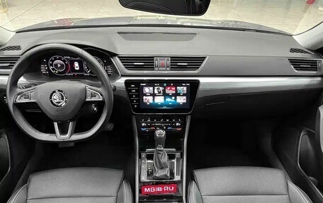 Skoda Superb III рестайлинг, 2022 год, 2 090 000 рублей, 6 фотография