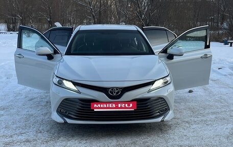 Toyota Camry, 2019 год, 2 940 000 рублей, 16 фотография