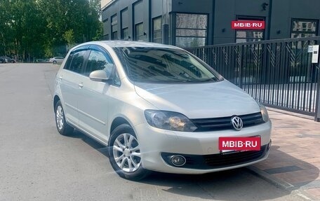 Volkswagen Golf Plus II, 2013 год, 850 000 рублей, 2 фотография