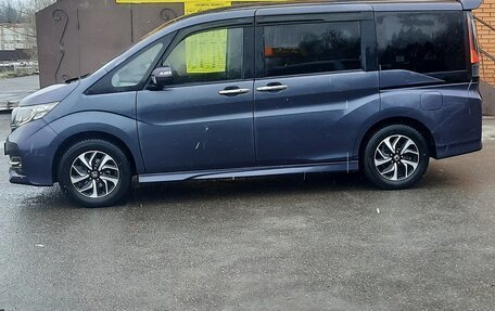 Honda Stepwgn IV, 2016 год, 1 700 000 рублей, 4 фотография