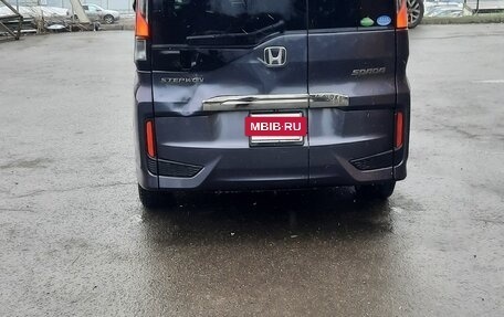 Honda Stepwgn IV, 2016 год, 1 700 000 рублей, 5 фотография
