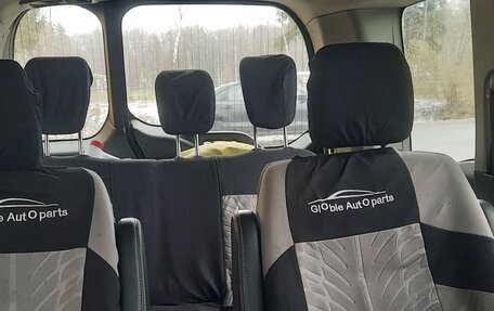 Honda Stepwgn IV, 2016 год, 1 700 000 рублей, 12 фотография