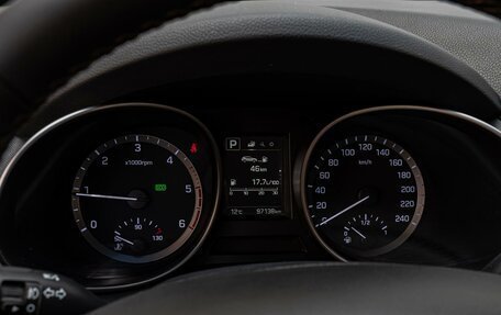 Hyundai Santa Fe III рестайлинг, 2017 год, 2 749 000 рублей, 17 фотография