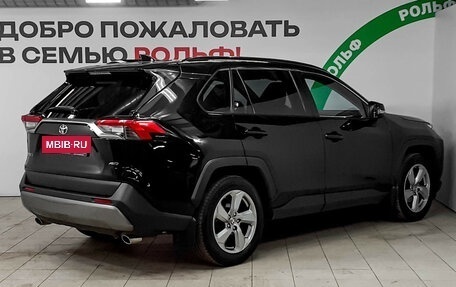 Toyota RAV4, 2019 год, 3 250 000 рублей, 4 фотография