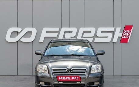 Toyota Avensis III рестайлинг, 2004 год, 678 000 рублей, 3 фотография