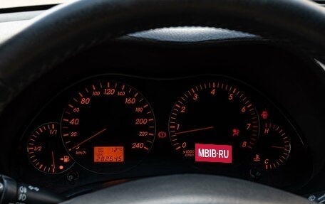 Toyota Avensis III рестайлинг, 2004 год, 678 000 рублей, 16 фотография