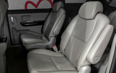 KIA Carnival III, 2019 год, 2 990 000 рублей, 10 фотография