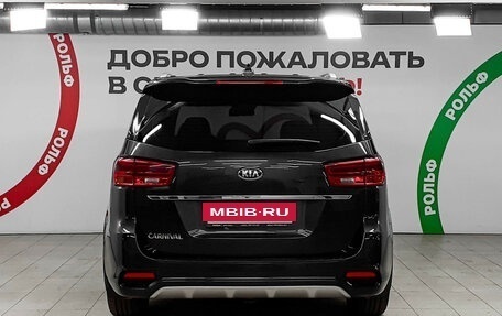 KIA Carnival III, 2019 год, 2 990 000 рублей, 5 фотография